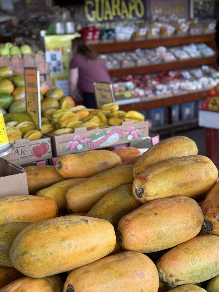 Robbie's Fruit Stand Homestead Florida