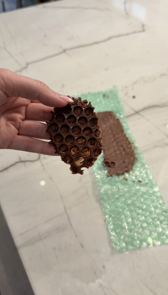 Making chocolate bubbles garnish