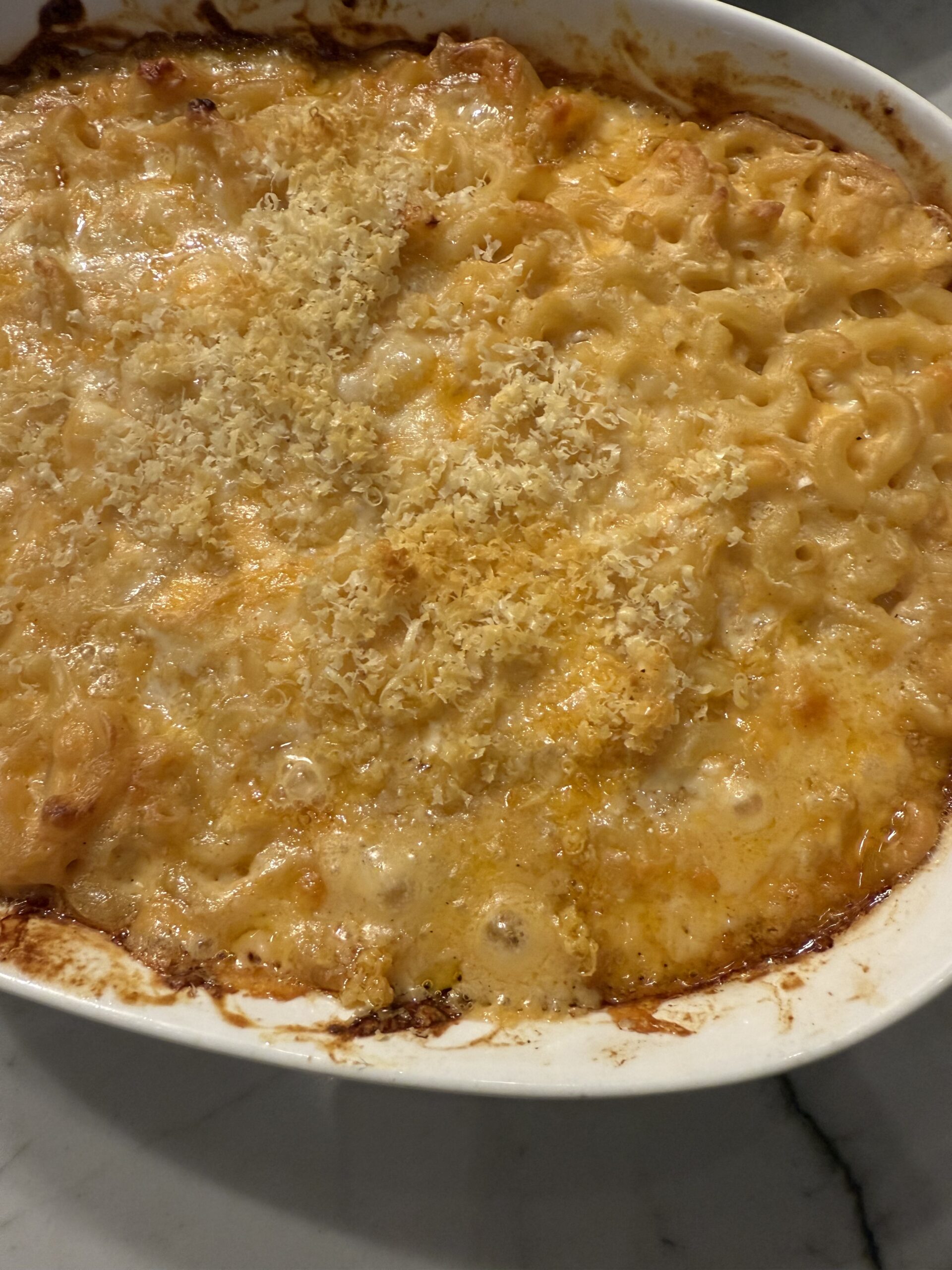 golden topping of mac and cheese